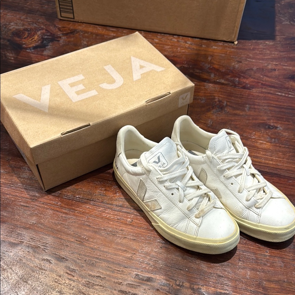 Veja Cream Casual Sneakers